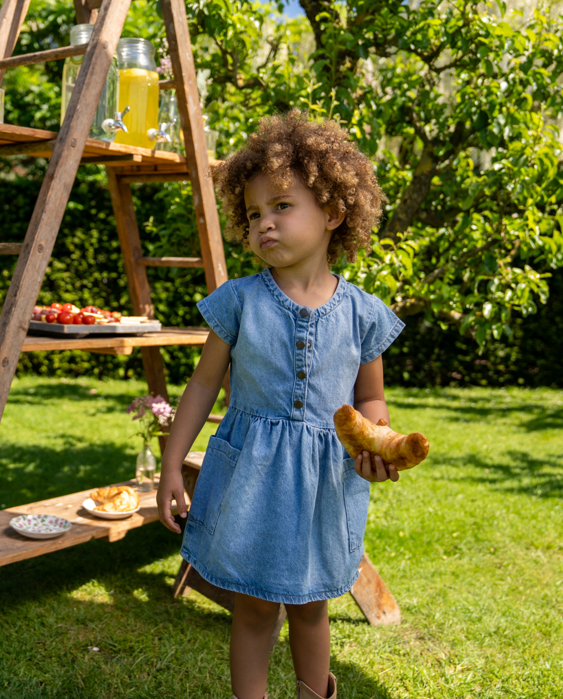 Denim Delight | Traper haljina za djevojčice s kratkim rukavima