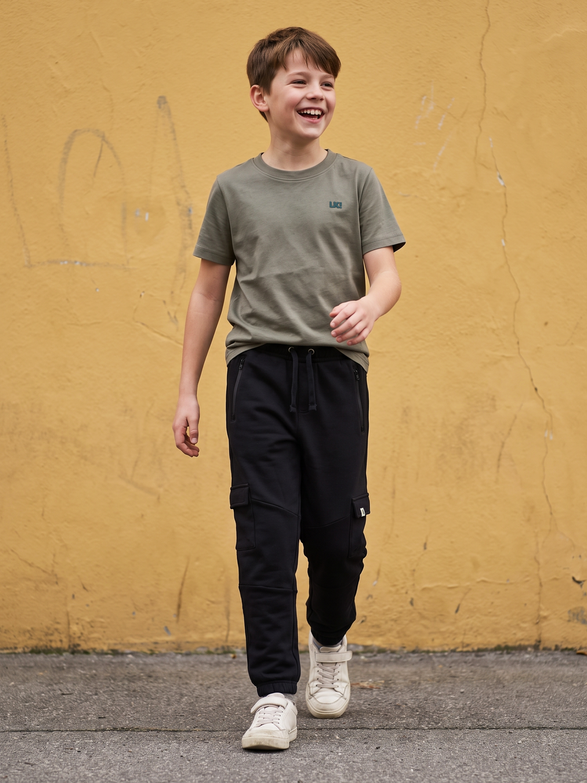 Onyx Cargo | Podstavljene cargo jogger hlače za dječake - klasični kroj