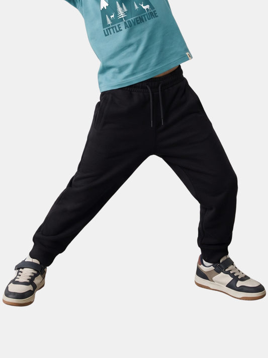 Black Classic Vibe | Jogger hlače za dječake - klasični kroj