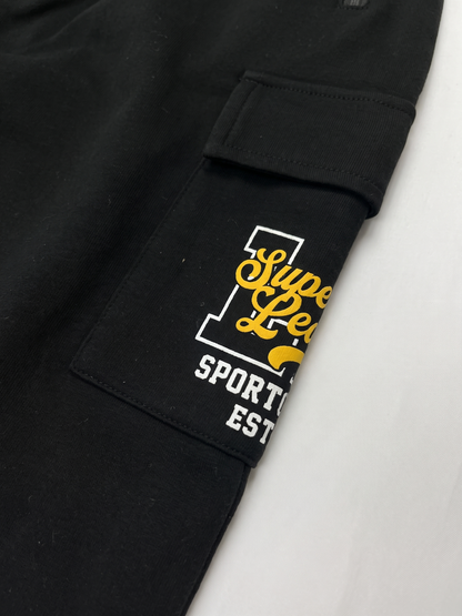 Black Cargo Vibe | Cargo trenirka za dječake - opušteni kroj
