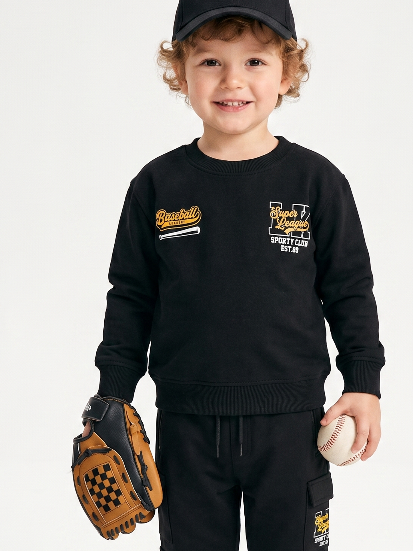 Black Cargo Vibe | Cargo trenirka za dječake - opušteni kroj